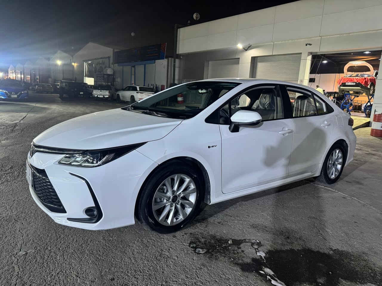 السلام عليكم
كورلا هايبرد شكل خليجي موديل 2025 سياره ماشيه ٢٦ الف  نظيفه بيها فقط طخه جاملغ كما موضح بالصوره غير هاي كلشي مابيها 

السعر 158 ورقه 

تحويل ثاني يوم
***********
