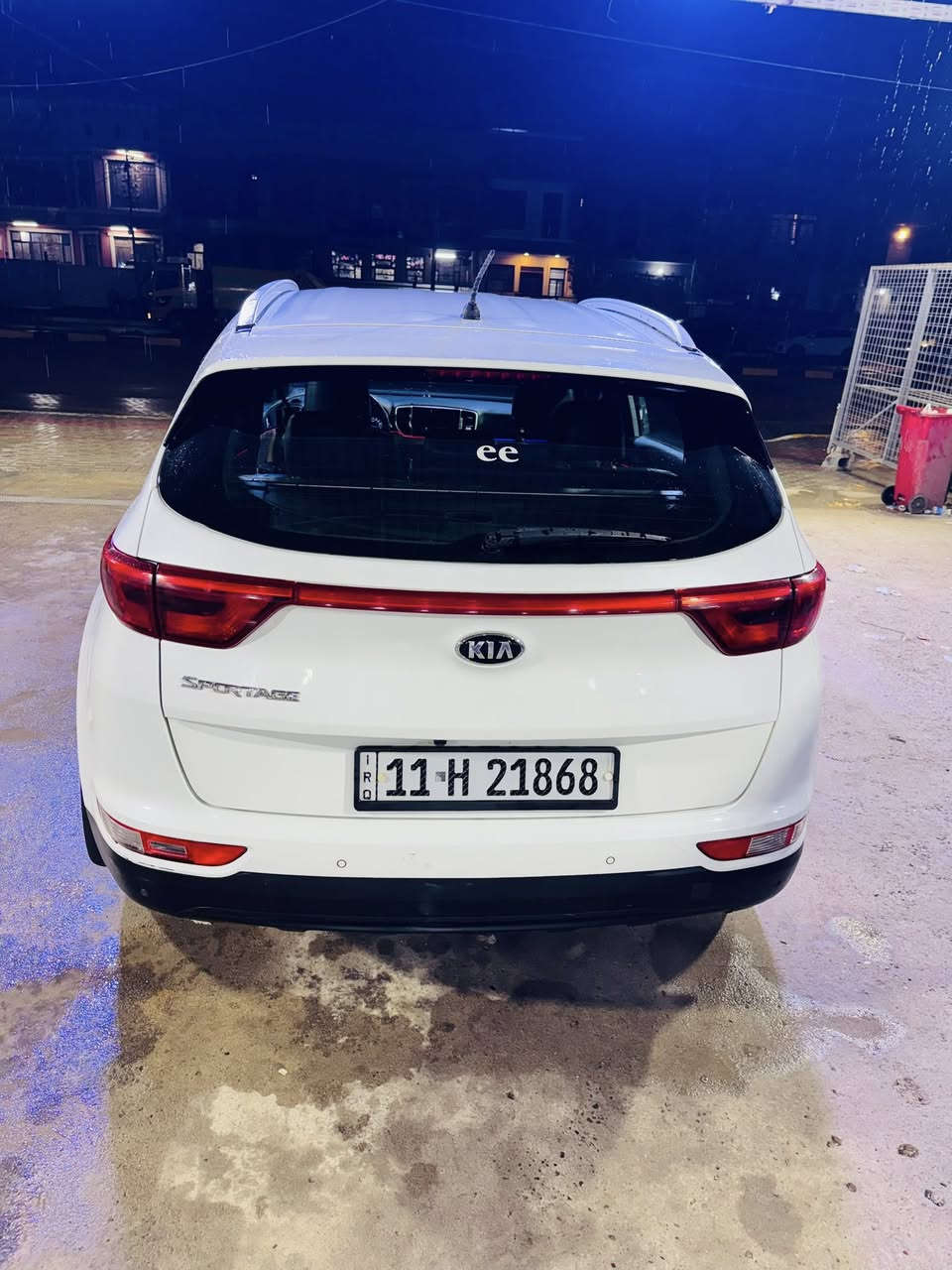 السلام عليكم       مكفوله من الصبغ 

كيا سبورتج 2108خليجي 
شاشه  كامره 360 
صدر امامي خلفي جديد 
تخم تايرات جداد 
لايت زنون بلوجكترات زنون 
اناره سستم داخليه 
كشنات جلد. 
اشاير مري 
رقم وهزه جديده   
باتري جديد 
السعر 185 
***********
العنوان الغزاليه
