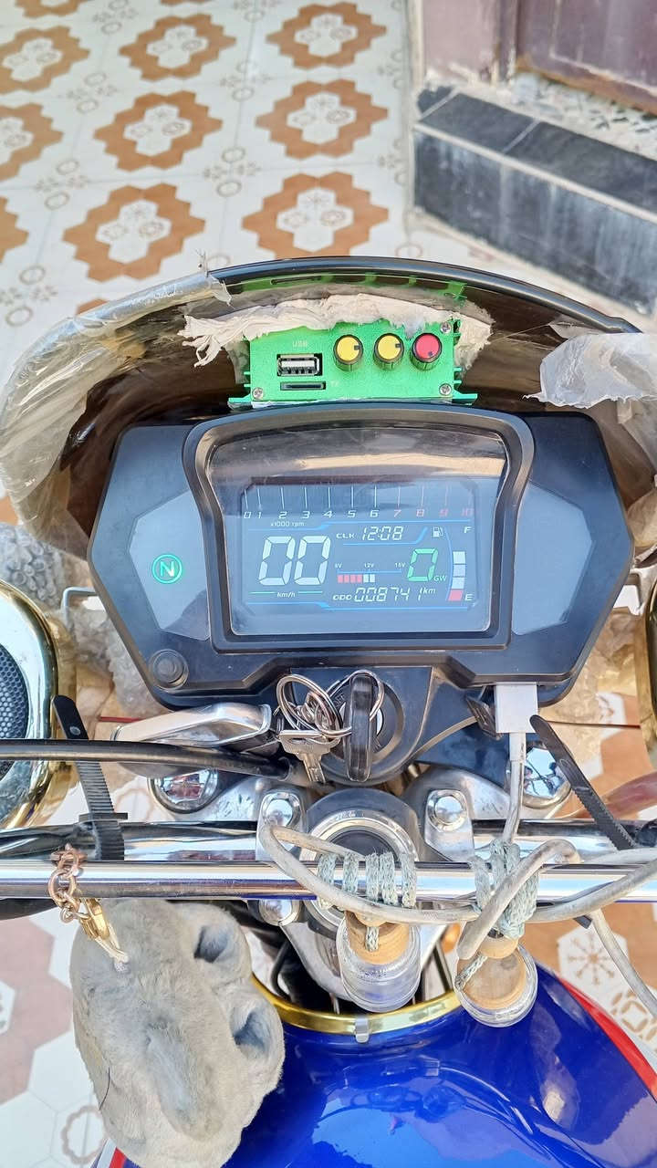 دراجه للبيع نامه برو موديل 25 كفاله م̷ـــِْن الشخط مكينه 200 سويجات 2 + بصمات 2 +تشغيل عن بعد مكان ديالئ ‏شهربان‪***********‬‏ اذ.اكومراوس بمكينه سوده ضاغطه وزنجيل بس كون نضيفه ‏‪***********‬‏ خاص موجود سعر 800 بي مجال
