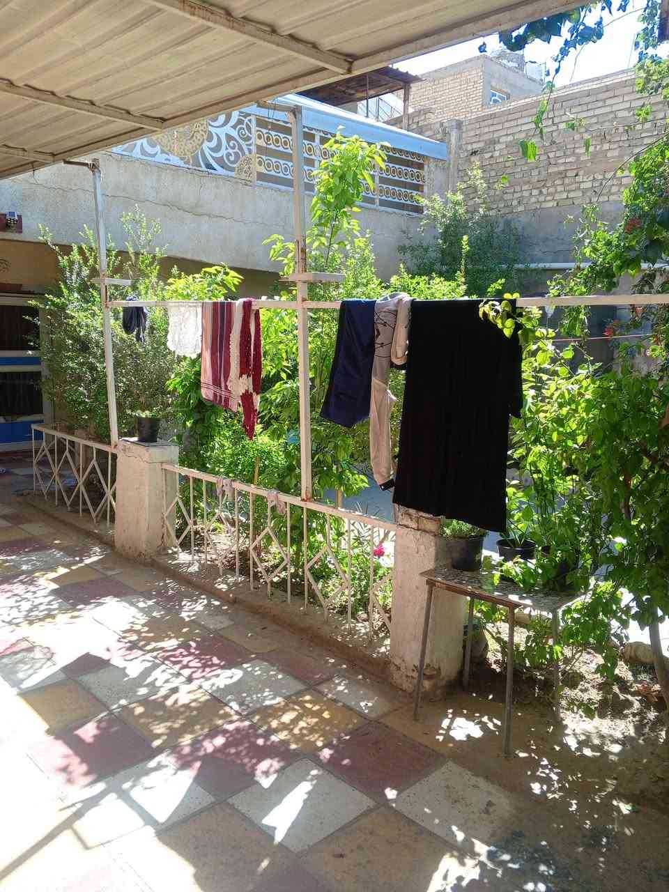 🧱 دار  للبــيع 🧱 طــــــابـــــــوصرف
#  طـــــــــــابقين 
ـــــــــــــــــــ
#المــــوقـــــع //الاكـــــــرمين
_________________
#االمساحــــــة //250م  
___________________
🔻 المحتويــــــات //
#الطابــــــــــــــق الأرضـــــــــي //
استقبــــال  وغــرف نـــوم عــدد 2 وهـــــــــــول ومطـــــــبخ ومجـمــــــــع صحـــــــــــيات وكــــراج  

 #الطابــــــــــــــق الثانــــــــــــي//
 غرفه نوم وهول ومجمع صحيات

🔻
______________________
للأستفســــار  عــــن السعـــــر يرجـــــى تـــــركـ تعليـــــق (السعـــــــــر) + رقـــم العـــرض داخـــل الصفحـــة وسيتـــم الـــــرد خــــاص
للأستفسار أكثر الاتصال او واتساب //  
📱***********
📱***********
                                          
او زيارة مكتب 🔻نبـــــــضـــــــــ بـــــــــابــــــــل للعقار  🔻
الكائن //  شارع الطــــــــمازيـــه مجــاور حلـويـات قصر الشام 
______________________
🔷 لمــــــن يــــــرغب فــــــي عــــــرض عقاره طابــــــو صــــــرف او زراعــــــي او تجــــــاري يرجــــــى مراســــــلتنا 🔷
