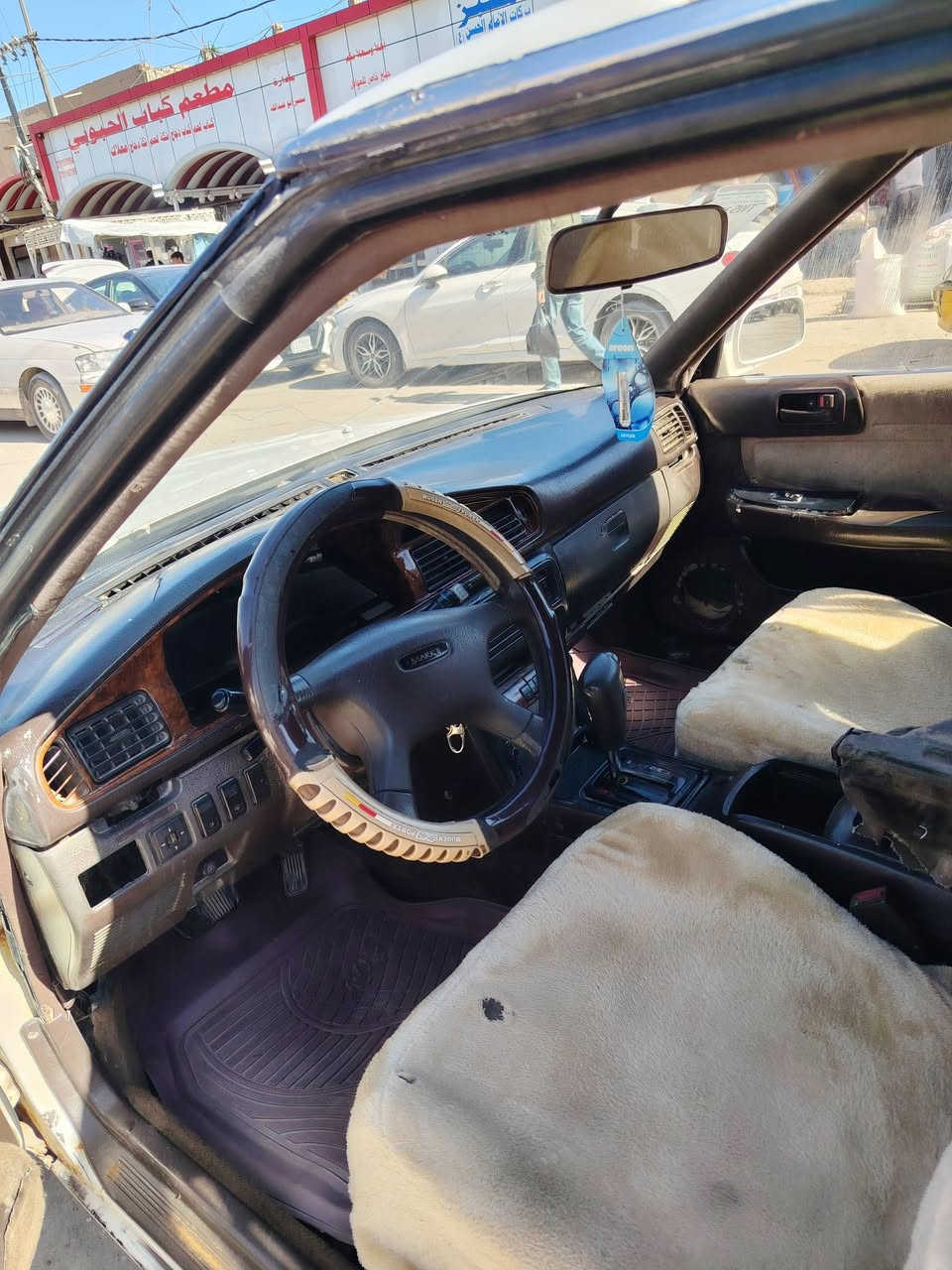 سلام عليكم مارك للبيع موديل 1991 رقم نجف مكينه ونجي سياره جاهزه ماعايزه شي حداديه تخم تاير دوشمه كله جديد مكان نجف مناذره *********** حسين الهويلي
