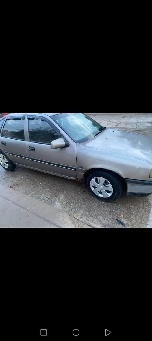 فكترا حجم ١٦ المحرك والكير شرط سنويه ٢٩ عضم شرط التحويل وبيها كابون بيها *********** /*********** السعر ٣٠ وبيها مجال
