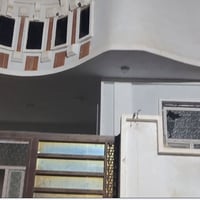 دار للبيع المساحة ٢٠٠متر طابق واحد طريق بغداد قرب مطبخ العتبة شارع تبل...