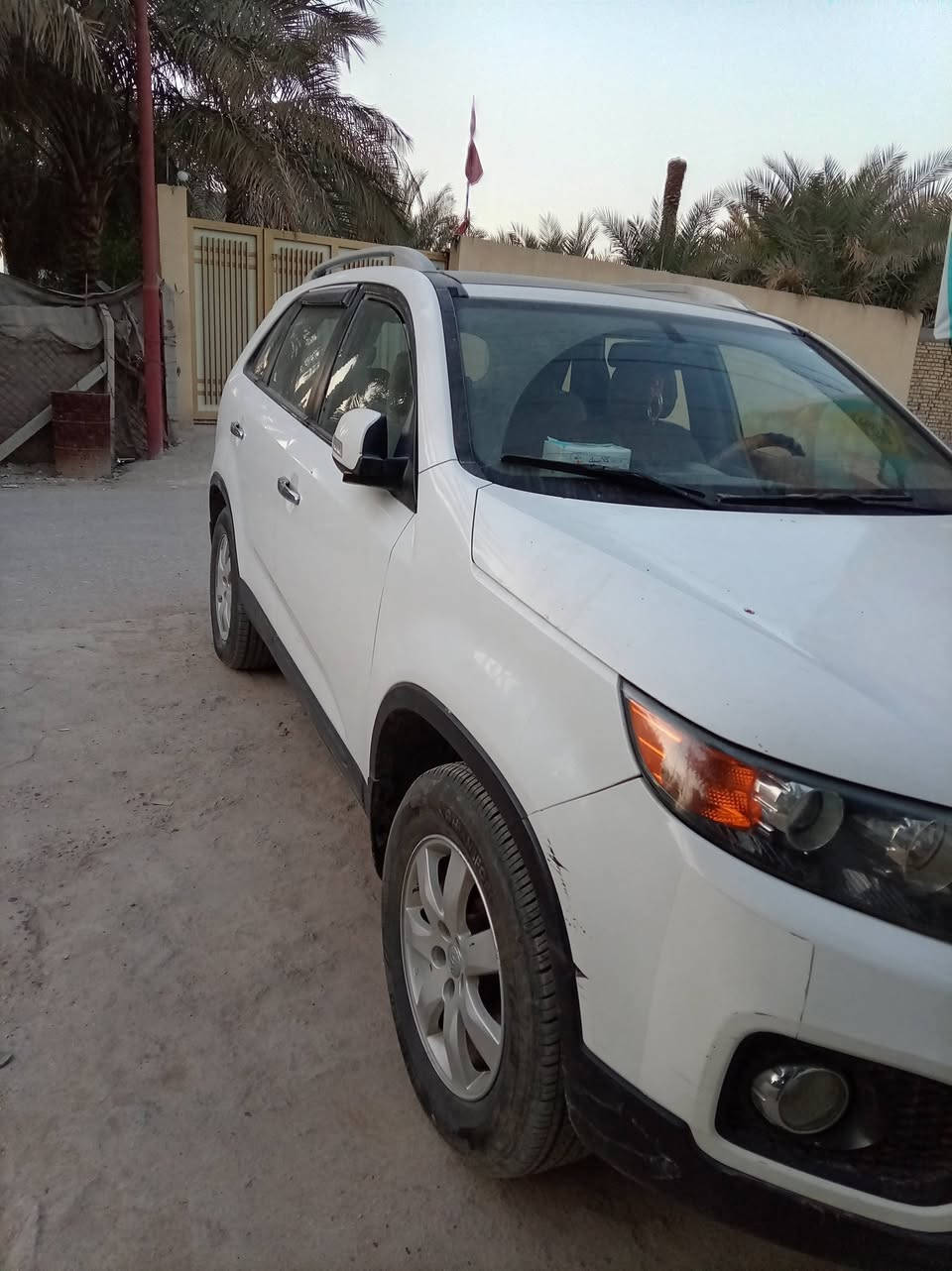 من رخصة الادمن للبيع سيارة سورنتو 2012 رقم أربيل باسمي التحويل شوكت ما يعجبك فتحه و بانوراما بصمتين محرك وكير خير من الله مكان السيارة الحله رايدها 130 وبيها مجال 7 راكب محرك 2400 أربعة سلندر مكان السيارة الحله الاتصال ***********
