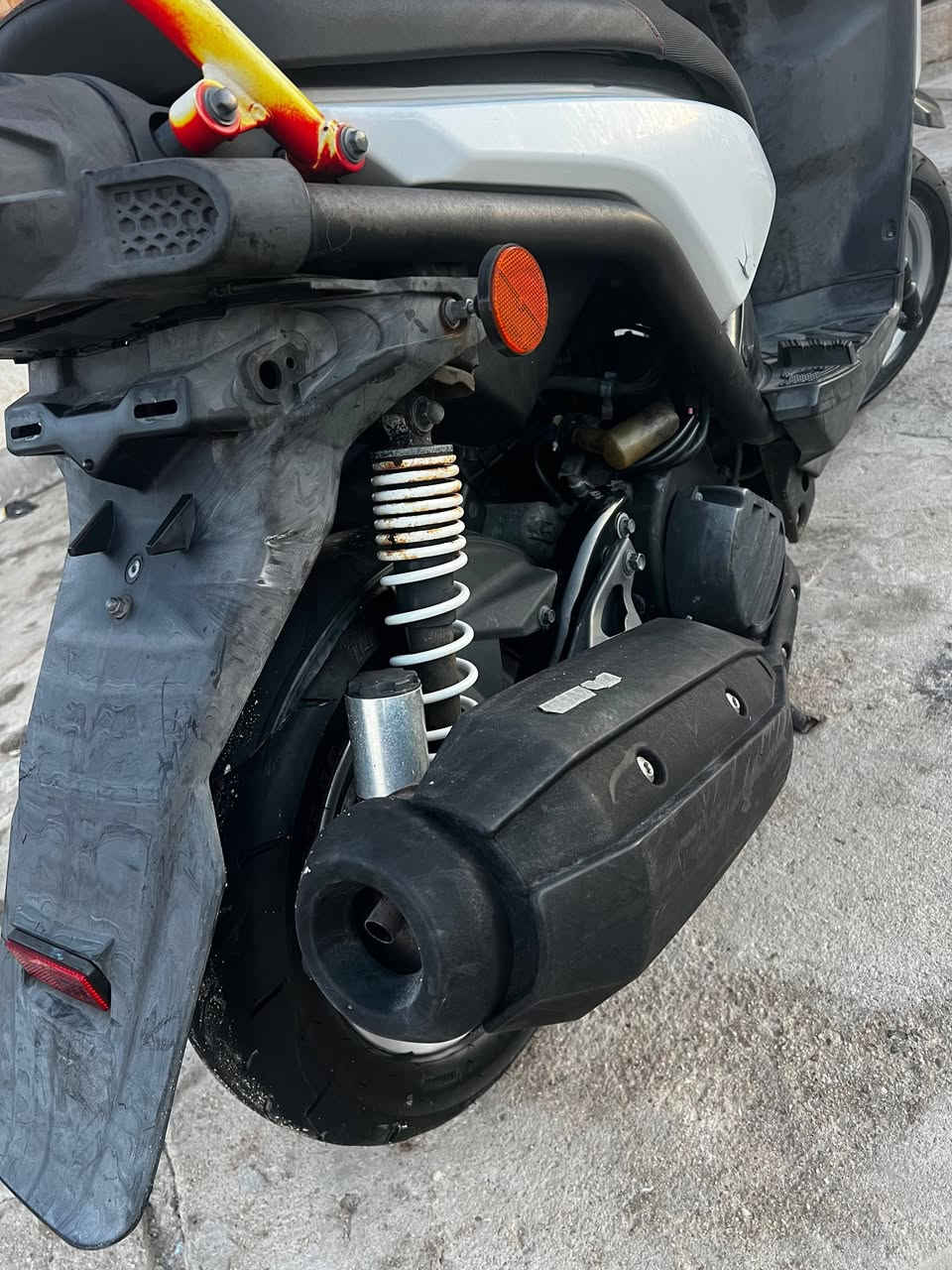 السلام عليكم سكنس جبلي نزلته من معرض زيتون علا ايدي صارله اسبوع شرط دراجه ختم واحد كفرات +مكينه  مكاني بصره السعر 1500قفل بيع فقط  ماخذه بسعر أكثر  وصل موجود الشراي بخدمته ***********
