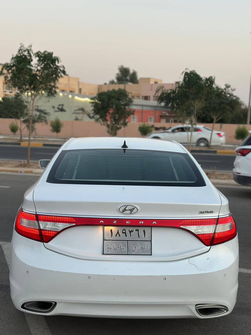 ازیرا 2015 خليجي
مواصفات نص فول دواخل بیجي كشن هيتر اتلاث بردات،
محرك 6 سلندر حجم 3 الف المرغوب،،محرك مفتوح،
كير و محرك شرط بدون صرف وتبخير و صوت،
تاخم تاير جديد،صدر كامل جديد،تبرید مركزي متاز،
بس البونید صبغ بدون دواخل و ارباك شرط،بدون شخط و بارد السونر موجود بصور،
رقم سليمانيه السنویە جدید مارایح علیە،بسمي.
السیاره نظيف جدااا،،سعره 133
مراوسە بس بشمالي،
***********
