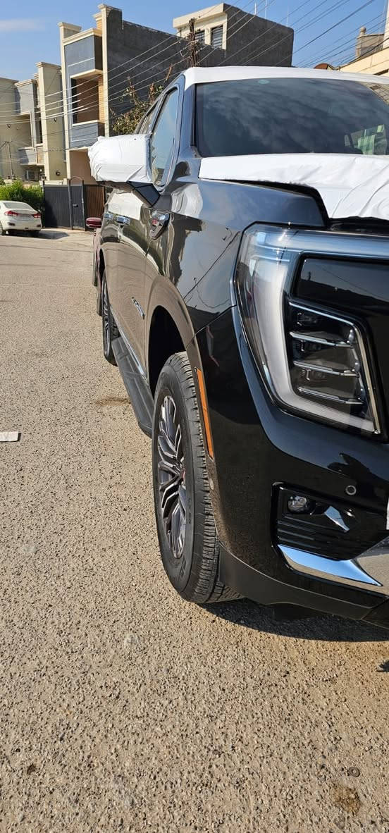 السلام عليكم للبيع 
✨جي ام سي يوكن النفيشن 
✨مديل 2025
✨كفاله عامه 
✨موصفات النفيشن معروفه 
✨ حجم الويل 20
✨v8 سلندر 5300
✨رقم بغداد باسمي تحويل ثاني يوم 
✨ماشيه ١٩ الف كيلو 
✨مغلفه ppf بالكامل 
السعر ب 650 ست دفاتر ونص 
✨للتواصل ***********
✨مكاني بصره شط العرب تنومه
