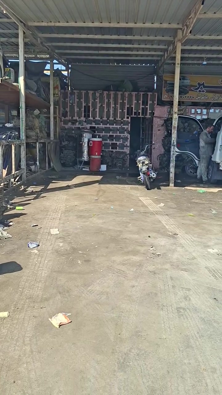 سلام عليكم محل للبيع سايدين المزرعه قرب حمزه الكرعاوي لستفسار ***********
