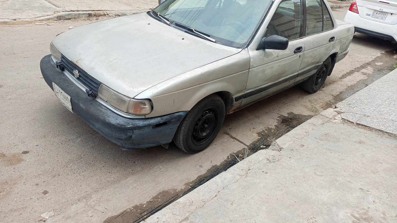 سني ياباني  محرك قبق اسود 1800وكير اوتو وتبريدو تدفئة كله مكفول السعر 32 مكان بغداد الرسالة ***********
