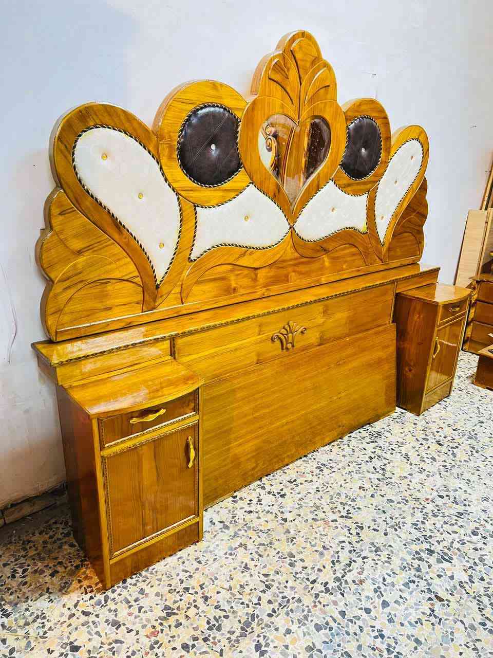 السلام عليكم
غرفه صاج عࢪاقي مستخدام 
غرفه5/ابواب 📌
السعر 650
نضافه 80/💯 
معا نقل فقط داخل بغداد


**إذا كنت صاحب هذا الإعلان وتريد حذفه لأي سبب، رجاءا أرسل رسالة إلى الدعم الفني**