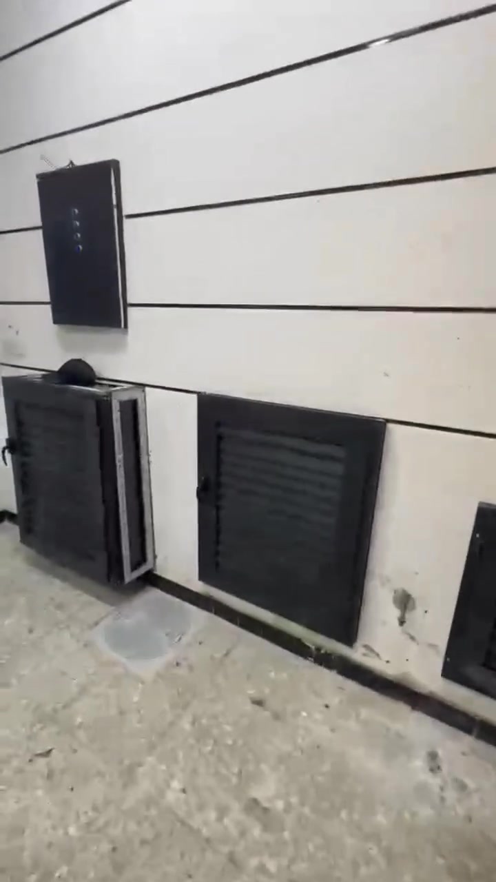 بيت للايجار
زعفرانيه شارع الزوراء قرب شركه هلال 
غرفتين نوم 2 استقبال صاله مطبخ صحيات منور 
( اجاره 550 الف )
***********
