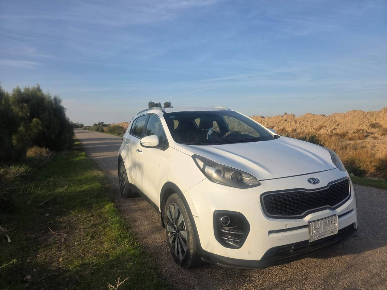 كيا سبورتج
موديل ٢٠١٧ 
خليجي محرك ٢٤٠٠
 بصمه 
حساسات امامي خلفي 
كشنات قرميدي 
مانع انزلاق  
رقمها بغداد وبأسمي
السياره رايدها ب ١٧٨  و بيها مجال بسيط
مكان السياره واسط
للاستفسار الاتصال على هذا الرقم ***********
