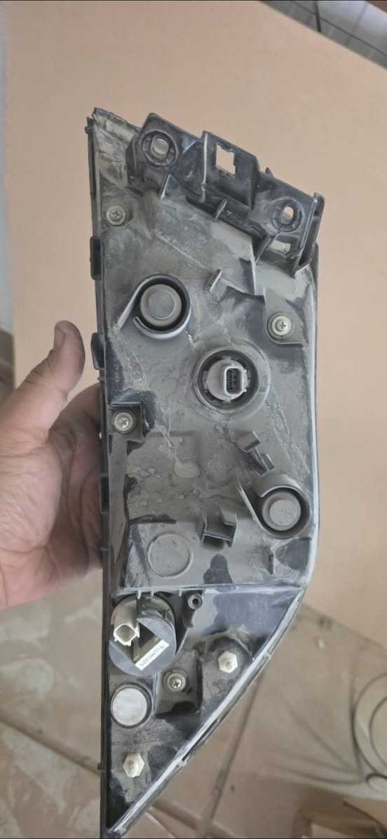 نص مسطره وزوج بكلايتات مكسوره جامتهن الي يفيده يراسل وات ساب ***********
