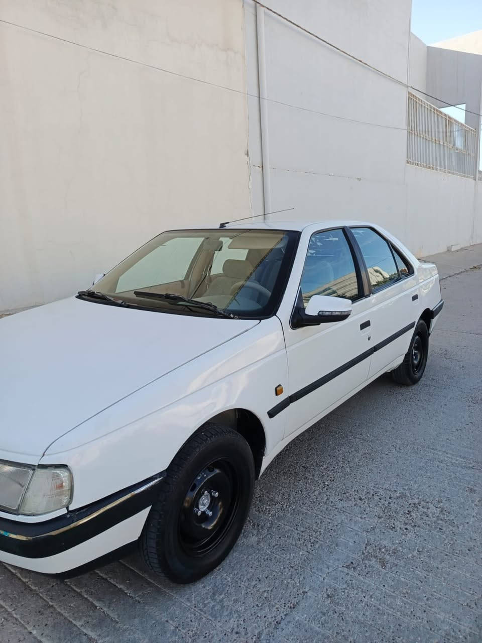 بيجو GLX 2009

سياره جاهزه من كلشي من مكينه كير حداديه تبريد ثلج 

دواخلها جديده كشرها نظيف بيها بنيد وجاملغ مبدل 

سعرها 41 وبيها مجال قليل 

مكاني نجف 

ملاحظه : شرط التحويل وبخدمة المشتري 

***********
