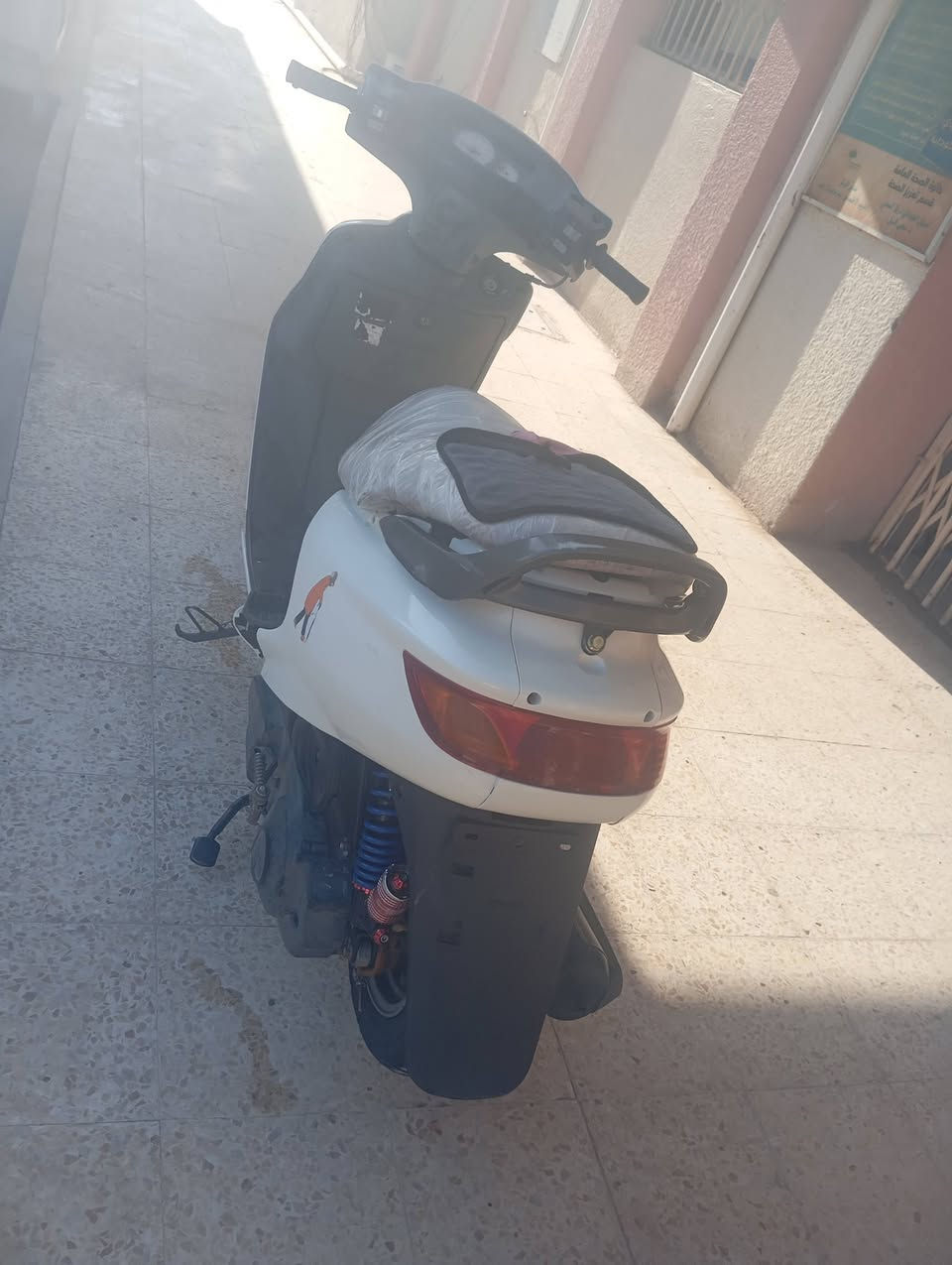 السلام عليكم اخوان فراشه للبيع بس كور مفتوح مكينه مابيها شي الدراجه كلش حلوه ونظيفه مكاني حله مركز مدينة السعر 450 وبيها مجال قليل ***********
