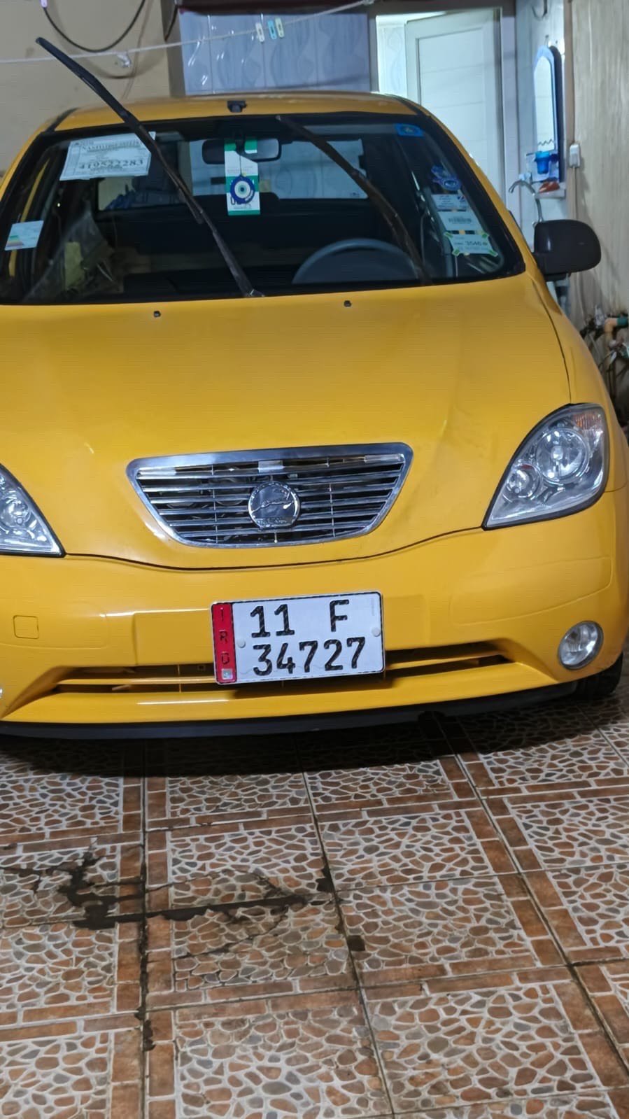 سلام عليكم طيبه موديل 15 السياره حلوه وكاعده بس بيها جاملغ الخلفي طخه زغيره وكينتها اتبخر بس تمشي وجاهزه سعر 33 ورقه ***********