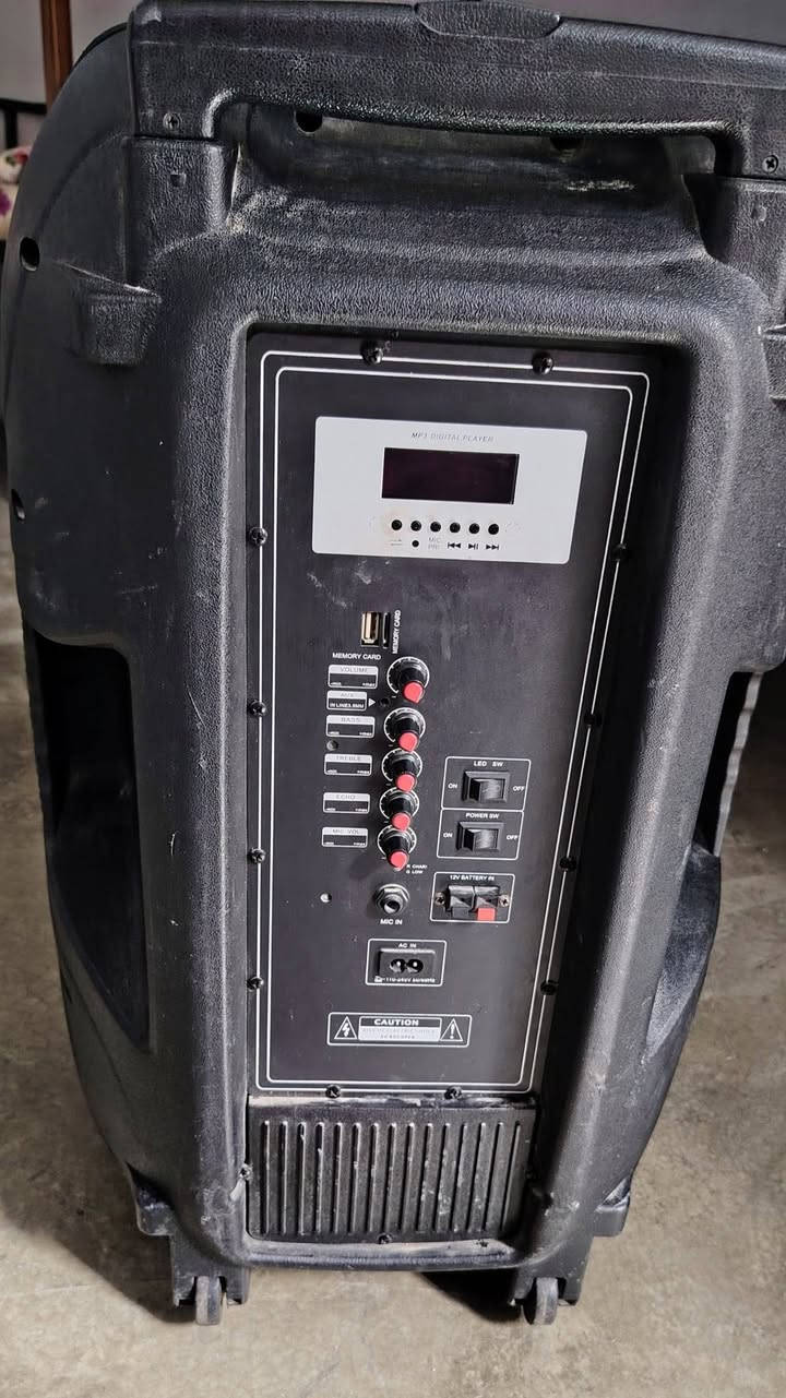 الهم صلي على محمد وال محمد متاح ديجي شرط مستخذم قليل وشرط شغل حالين يشتغل فقط كهرباء باتري ماله هابط تكدر تخلي باتري جديد يرجع يشتغل علا كهرباء وعلا شحن بعد الفحص السعر 50الف قفل 🤲👍


**إذا كنت صاحب هذا الإعلان وتريد حذفه لأي سبب، رجاءا أرسل رسالة إلى الدعم الفني**