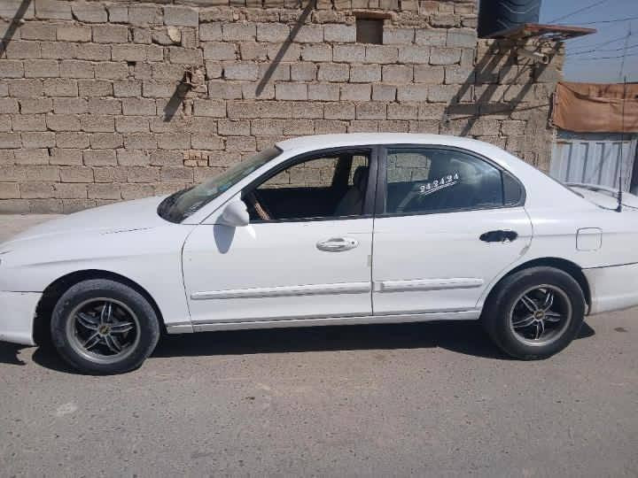السلام عليكم 
سوناتا موديل 2000 رقم دهوك الجديد وكالة باسمي السعر 30 ورقة وبيها مجال للاستفسار ***********
***********
