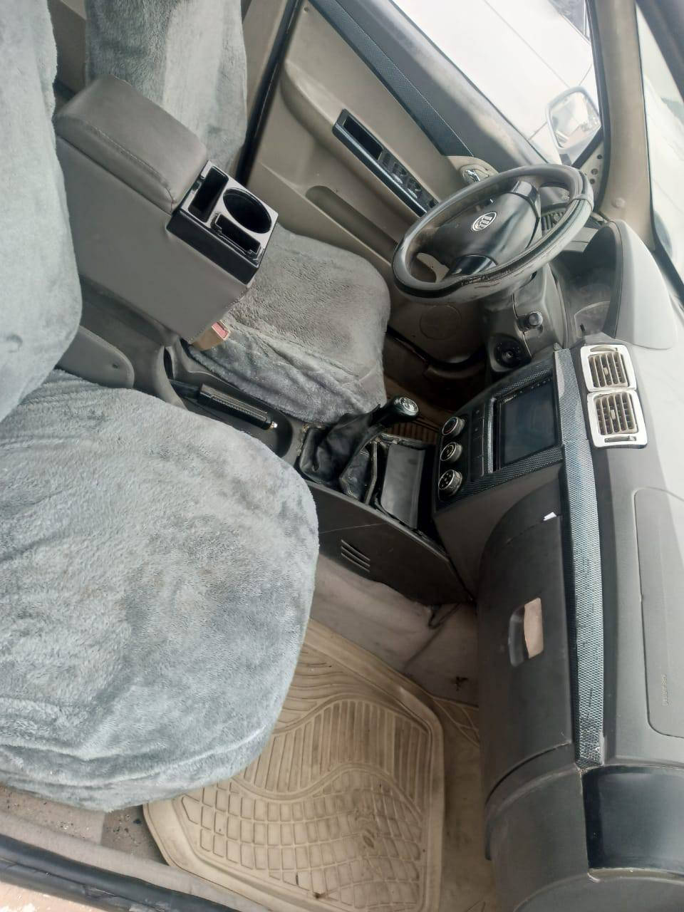 للبيع ليفان مديل 2011مير ومحرك بلاد مكفول من الضربة والتبديل السيارة تحتاج إلى حداده السنوية ل 27 للاتصال *********** البصرة, العراق
