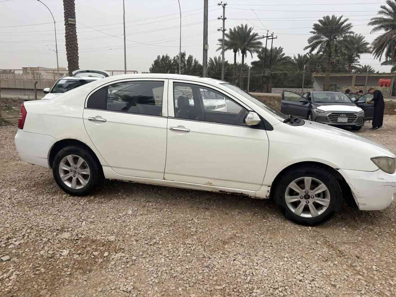 ليفان 620 للبيع
السيارة حلوة وجاهزة وكفالة محرك وگير فقط خياسات بسيطه اسفل الأبواب ومثل ماموّضح بالصور 

السعر ٤٨ وبيها مجال بسيط
***********
مكاني الديوانية / الحمزة الشرقي
