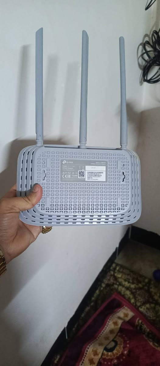 راوتر لبيع ١٥ وبيه مجال غليل شرط الشغل ***********
