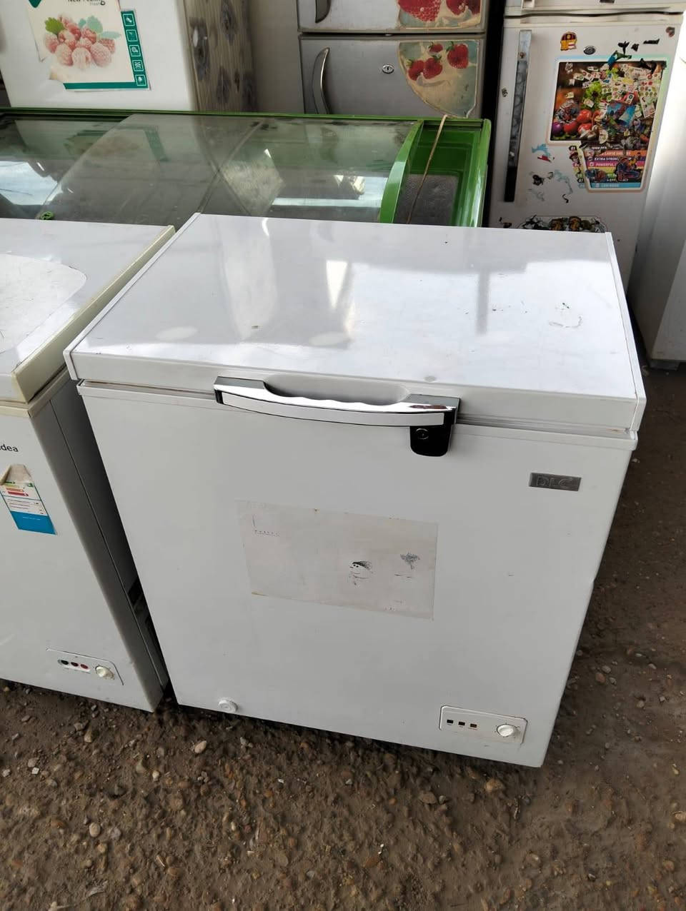 #مجمدات شغالات فووول تجميد وعلى الفحص والضمان اي اشكال بتجميده ترجع #باسعار جداً مناسبه 
احجام مختلفه 10 قدم و 14 قدم 20 قدم العنوان بغداد #المشتل #مجمع فدك قرب #المجلس البلدي رقم 
#ابوعلي للتواصل والاستفسار بي وتساب ***********
