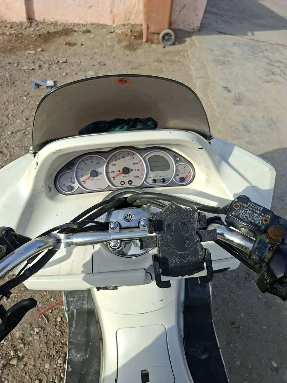 مكلف بالنشر دراجة ماجسته للبيع 
السعر : 675 وبيه مجال 
الشراي يتصل على رقم صاحب الدراجة 

‭0777 559 1382‬
