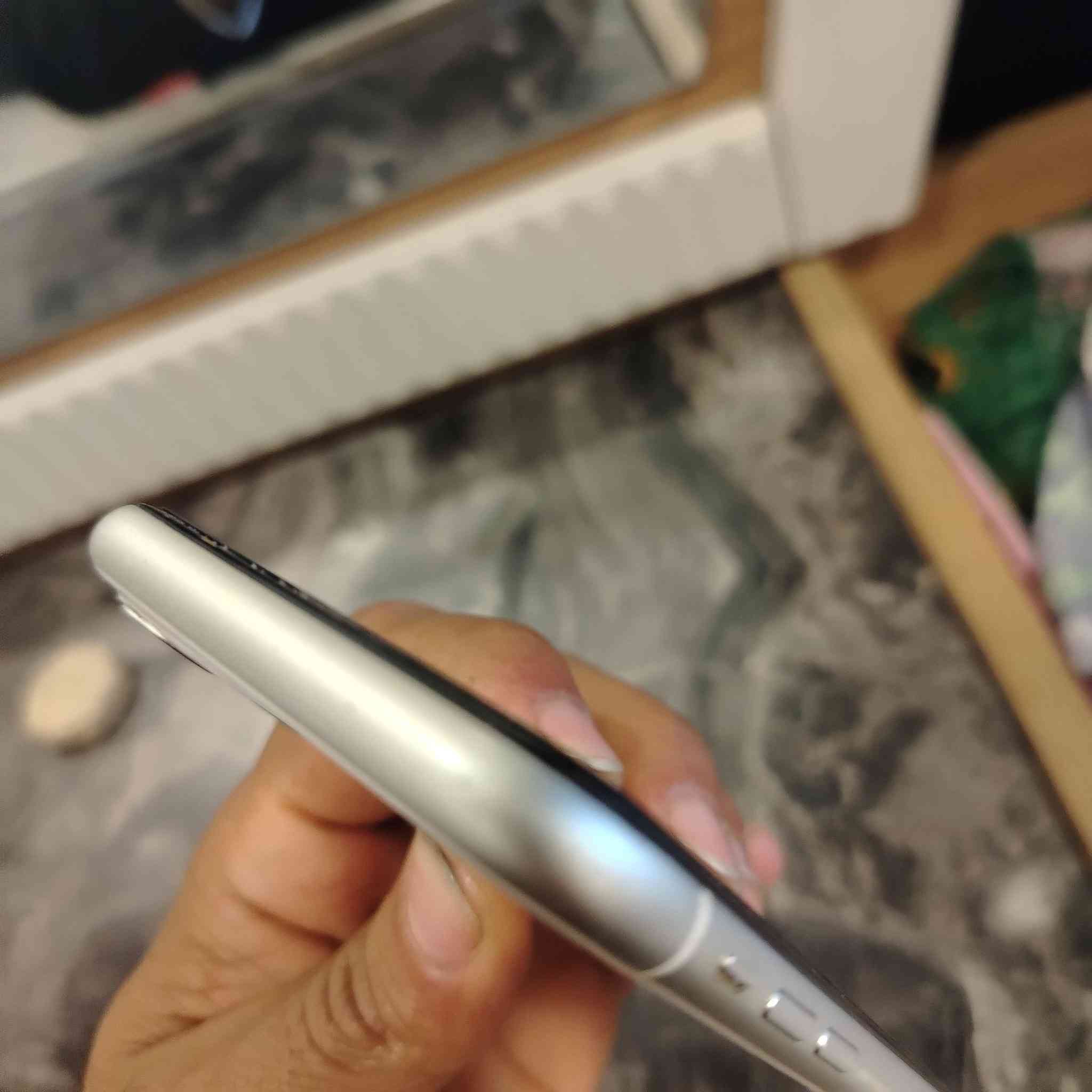 ايفون 11 العادي ذاكره 128 بطاريه 80 نموذج m مبدل شاشه فقط 3 خيارات فيس ايدي متوقف ب 190 وبي مجال مكاني بغداد الامين الثانيه ***********
