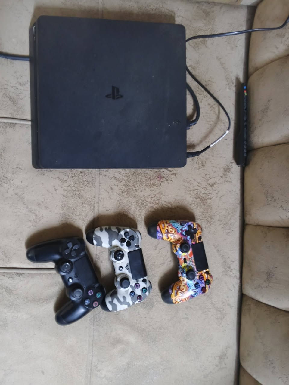 بلاي فور سليب سعره 200 وبي مجال قليل ***********
