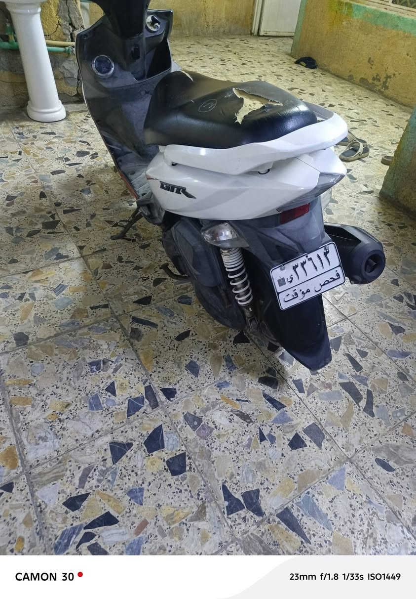 سلام عليكم شباب جي تي ار نضيفه تخبل درحه فول مكنيه ما مفتوحه اشاير كلوب لد شاشه كهرايئه السعر ١٢٠٠ وبيها مجال المدينه الاورزدي ***********
