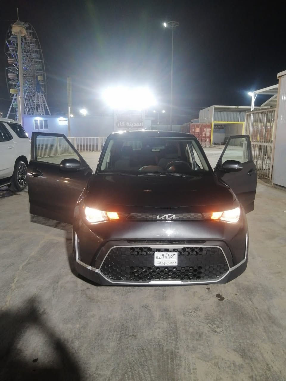 كيا صول حره 2023 بدون رقم  ماشية 35 ضربته تبديل بيبان عكس السائق فقط والباقي كفاله ايرباكات سليمه دعاميه كبس السعر 140 وبيه مجال بسيط للاستفسار الاتصال او واتساب 
***********
