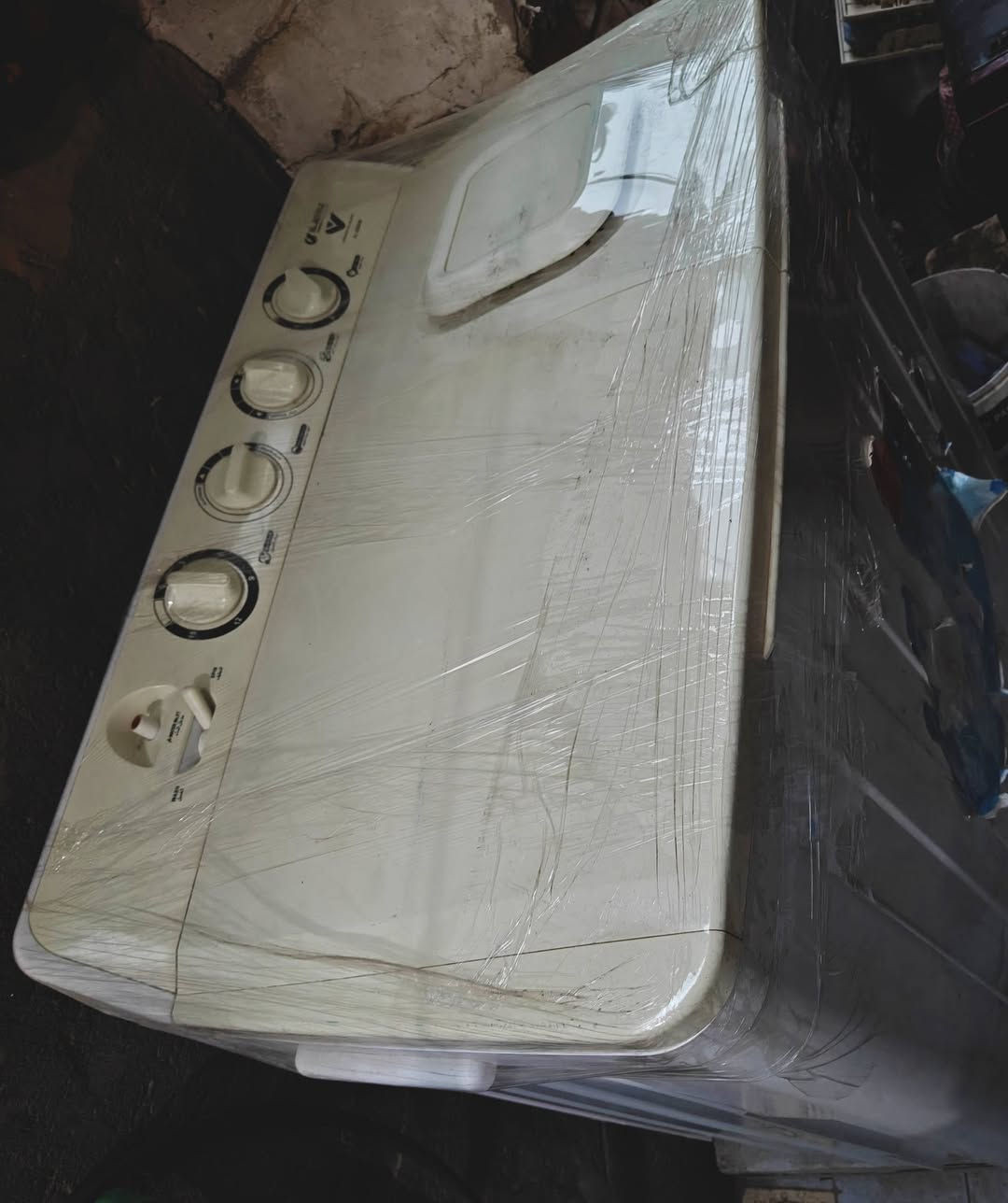 ​📣 للبيع: غسالة Al Jewels (جوهرة الصادق) - بحالة ممتازة ✨
للراغبين في التوفير والأداء القوي، غسالة Al Jewels موديل AL-35000W (نصف أوتوماتيك - حوضين)  الغسالة استخدامها قليل جداً وشبه جديدة كما هو واضح في الصور.
للاستفسار خاص


**إذا كنت صاحب هذا الإعلان وتريد حذفه لأي سبب، رجاءا أرسل رسالة إلى الدعم الفني**