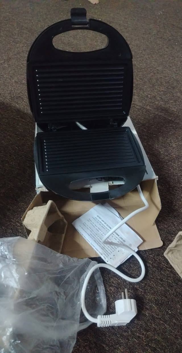 السلام عليكم غراض بيت للبيع شلعه وحده بيع مستعجل وسعر مناسب


**إذا كنت صاحب هذا الإعلان وتريد حذفه لأي سبب، رجاءا أرسل رسالة إلى الدعم الفني**