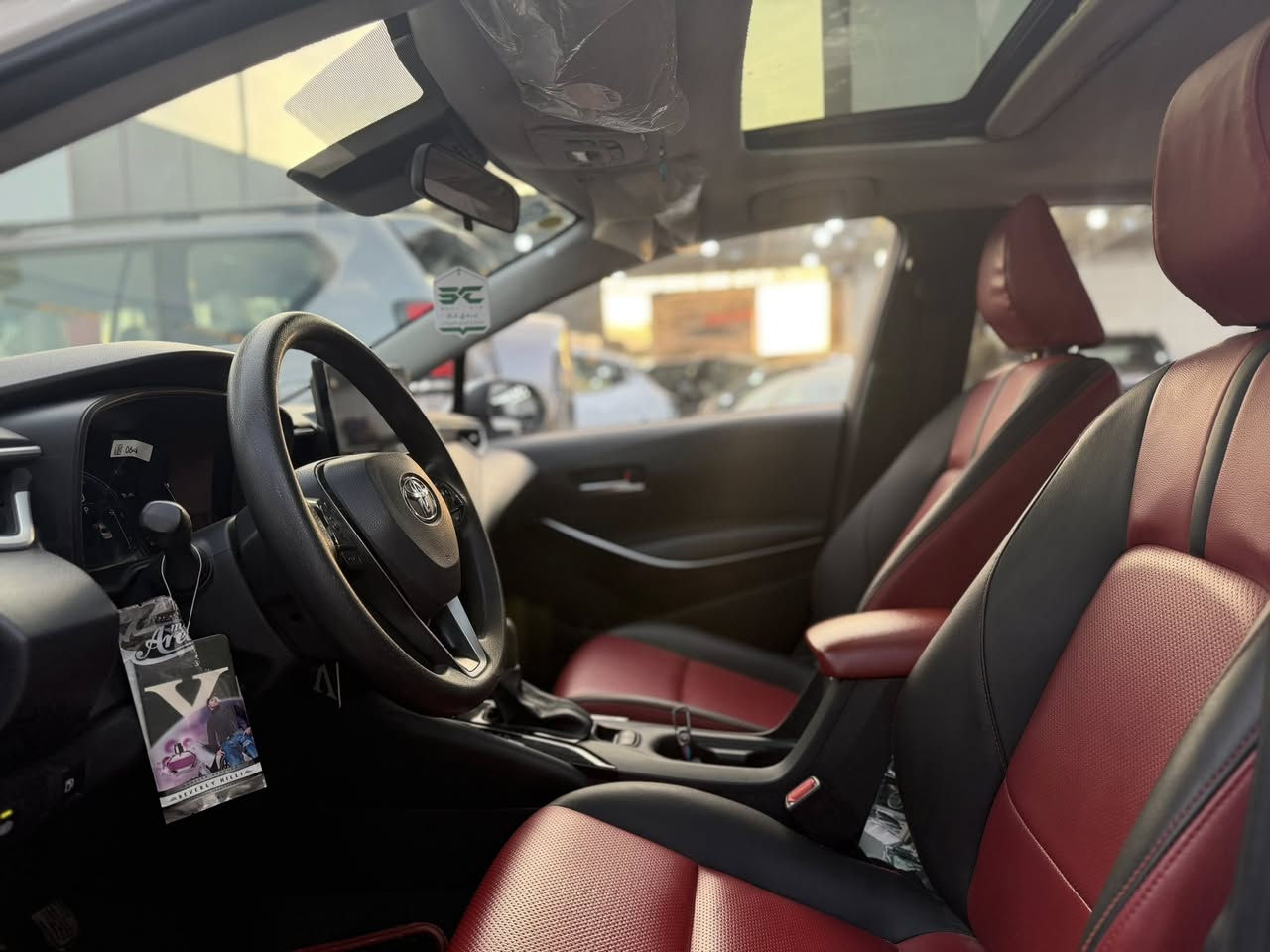 كورلا 💥2024 🚀 خليجي💯

المواصفات 💯 :

1- بصمة 🔐
2- قطعتين تبريد ❄️
3- داخل احمر ❤️
4- رادار امامي 
5- توقف تلقائي للصدمات 
6- تحديد مسار 
7- سايد بريك بصمة 

العداد : 30.000 km ✅

السيارة مكفولة كفالة عامة (عدى شخط بسيط بالباب) ✅

#السعر 21.500 مليون 
للتفاوض او للاستفسار الاتصال على الرقم 

***********
***********
#مسلم الخفاجي
