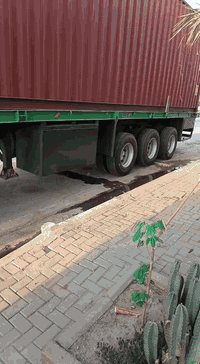 سلام عليكم البي موديل ١٩٧٥ مكينه ٢٨ محسن لانضوح ولاتبخير كير ١٦٠ تخم تاير جديد حداديه جديدة سيارة جاهزة خير من الله 
السعر واستفسار 👇
***********
