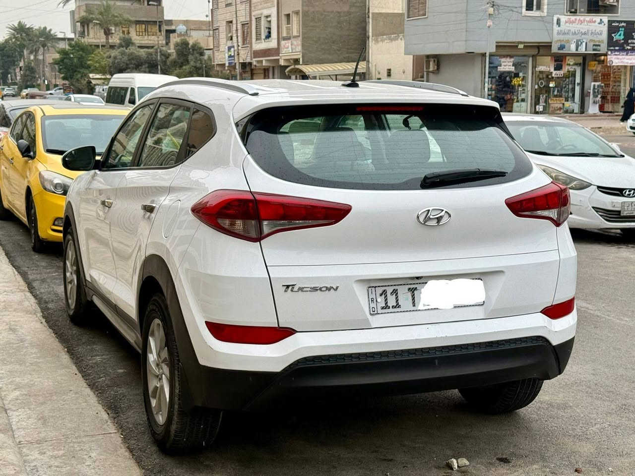 توسان 2016
وارد امريكي حادث جاملغ الايسر وبيهة قطعتين صبغ

مكينه 2000
مكينه كير مكفولات 
تبريد ثلج 
كشنات كهرباء +تدفئه تبريد 
شاشه كامره
تخم تاير 
صدر جديد 
رقم بغداد انكليزي تحويل ثاني يوم
عنوان بغداد شارع فلسطين 
معروضه 137
***********
