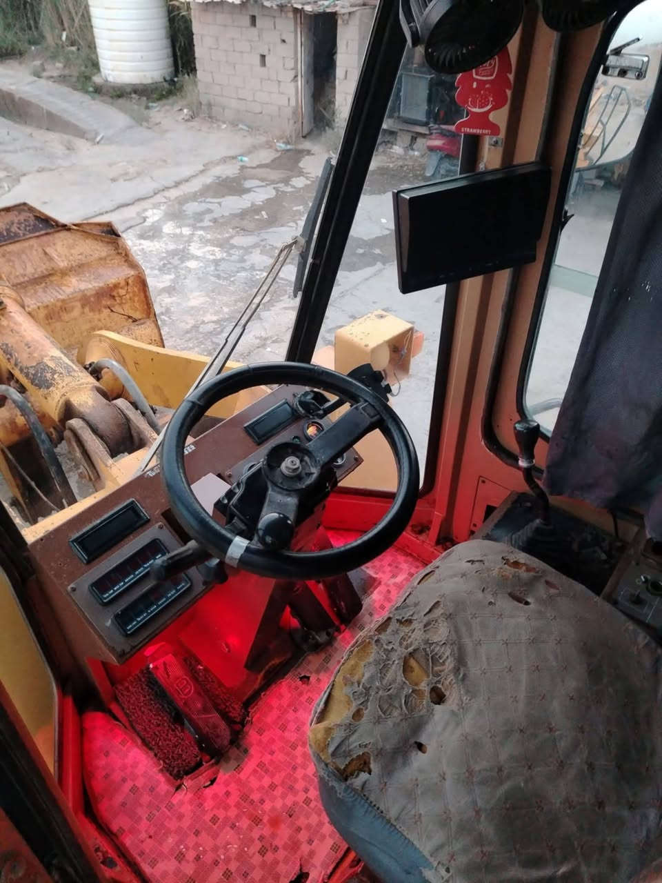 سلام عليكم شفل كاوسكي 65 داش ثري مكفول من كلشي كير ومكينه 6 رقم نجف مكانه ديوانيه ***********/***********
