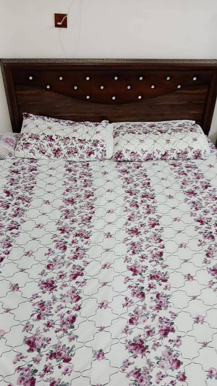 للبيع غرفة نوم مع دوشك نظيفة


**إذا كنت صاحب هذا الإعلان وتريد حذفه لأي سبب، رجاءا أرسل رسالة إلى الدعم الفني**