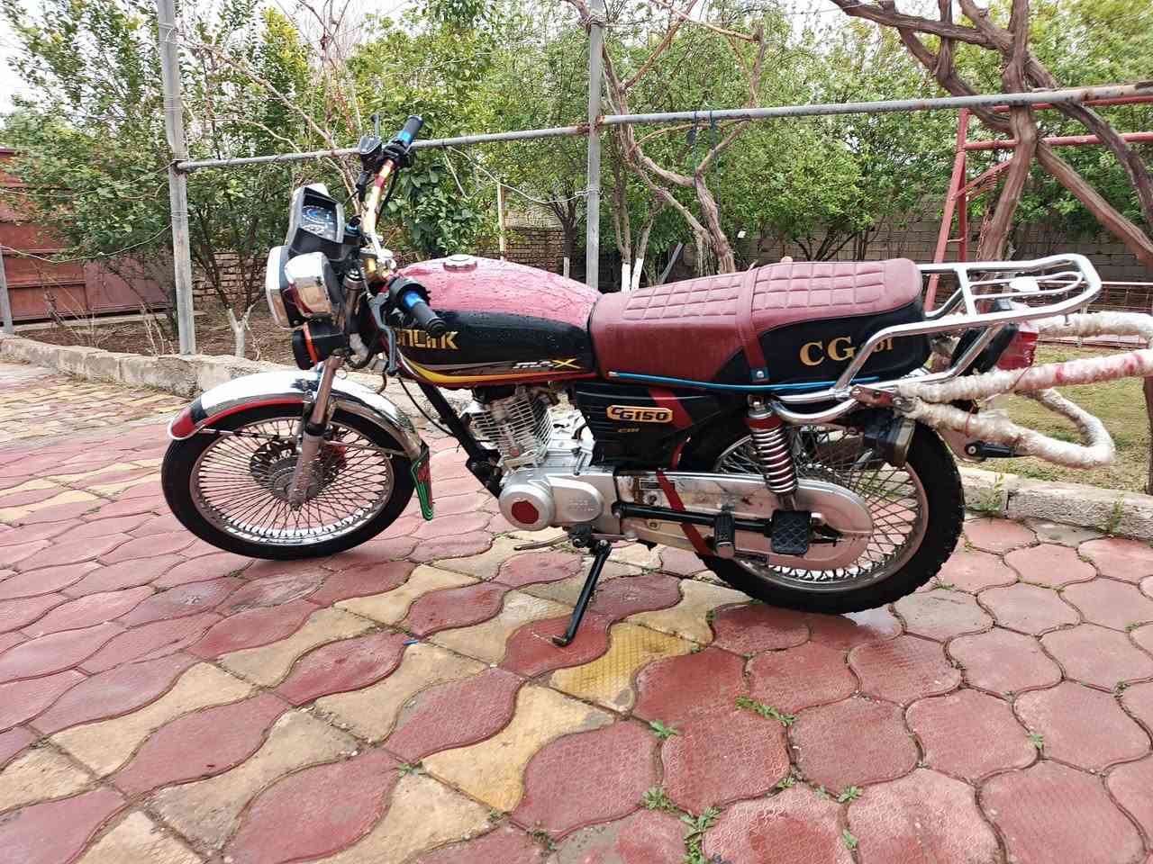 دراجه تايكر سوالنك 4 كير موديل 2023 محرك مفتوح نشاط فول كهربائيّة شغاله تايرات امامي خلفي جديد دبلات شغاله كلشي مانقصها جاهزه سعر 450 بيها مجال بصيط الشراي مكاني بيجي ويرهم مراوس  ***********
