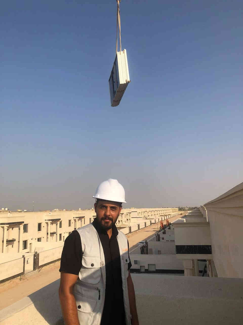 🚀 إنجاز جديد لمكتب القدرة الهندسي!
🌞 تم تنصيب منظومة طاقة شمسية بقدرة 60 أمبير نهاري وليلي بكفاءة عالية وجودة مضمونة ⚡️

📦 المواصفات:
🔹 ألواح MTS 620W وجهين × 32
🔹 بطاريات BYD ليثيوم فوسفات الحديد × 4
🔹 إنفيرتر MTS IP65 – 10kW × 2

📍 خدمة كشف مجاني موقعي لقياس الأحمال
📞 ***********
📍 كربلاء – حي الإسكان – مقابل القنصلية الإيرانية

🔥 وانت شنو تنتظر؟ نصب منظومتك اليوم من مكتب القدرة وارتاح من انقطاع الكهرباء! ☀️⚙️
