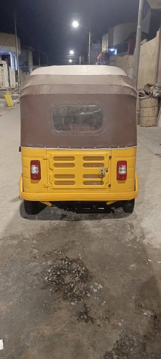 تكتك للبيع رقم حلوة وما ناقصها شي
***********
