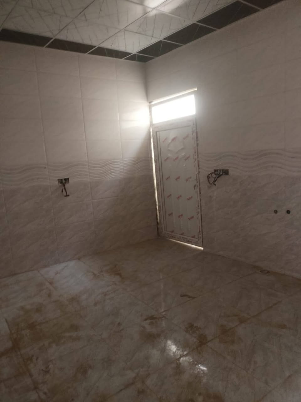 اعلان 📣📣
دار للبيع زراعي مساحه 100متر زيرو ممسكون فول 🏠🏠

يتكون من غرفت نوم استقبال مطبخ صحيات درج خارجي 

خلف تجاري فرع 13متر مي كهرباء كامل 

موقع العقار دوميز 55🏠🏠

استفسار عله الرقم أو ارسل رساله 🏠🏠

***********📞📞📞📞
