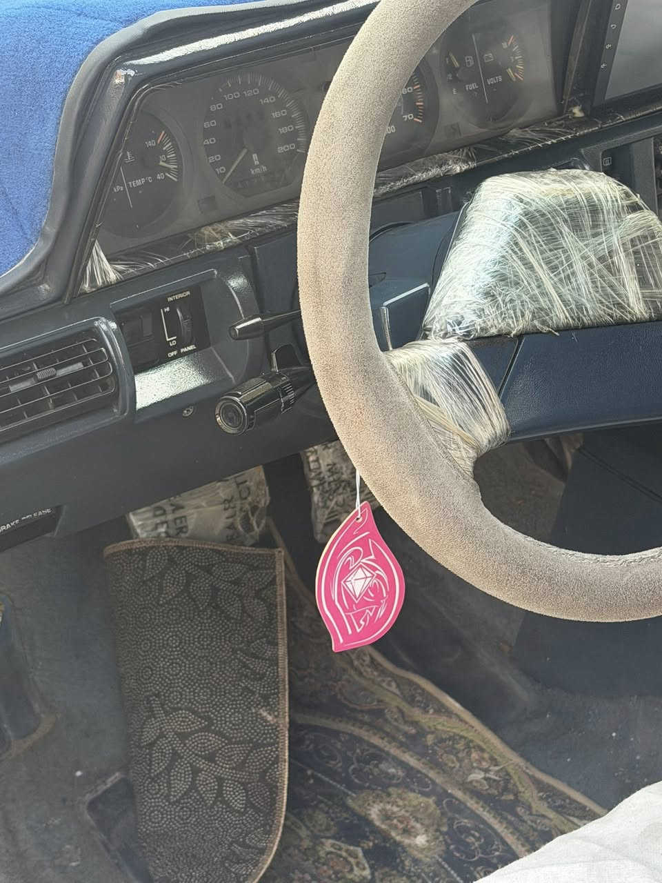 سلام عليكم بدون صبغ ولا حادث كلشي بلادي بسمي 50 بيها شويه مجال***********
