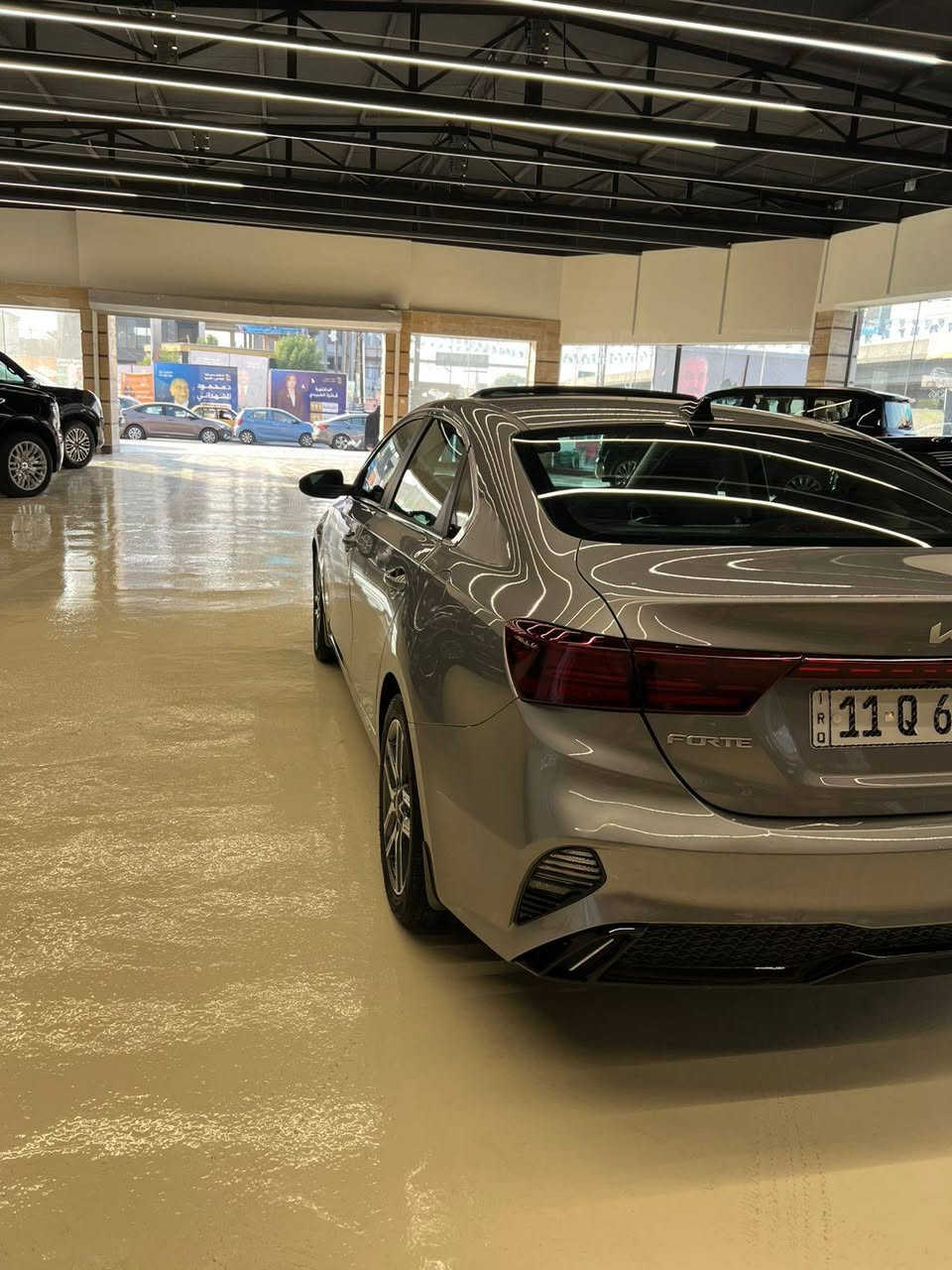 للبيع كيا فورتي فووول مواصفات موديل ٢٠٢٣ وارد امريكي ماشيه ٢٠ الف  محرك ٢٠٠٠ دوش حادث خفيف البابين صفحه السايق وشويه بالبنيد والدعاميه ومبدلات نفس اللون  بدون دواخل شرط البابين صبغ والذيل الجاملغ فقط  ايرباك برده وستيرن فقط وصور الحادث موجده السعر ١٦٥ وبيه مجال  مكاني بغداد للإستفسار ***********
مواصفات 
بصمه 
فتحه سقف
هندبريك بصمه
شحن لاسلكي
رادارات جانبي وتحديد مسار 
جنطه ذكيه
وبعد بيه هوايه مواصفات
