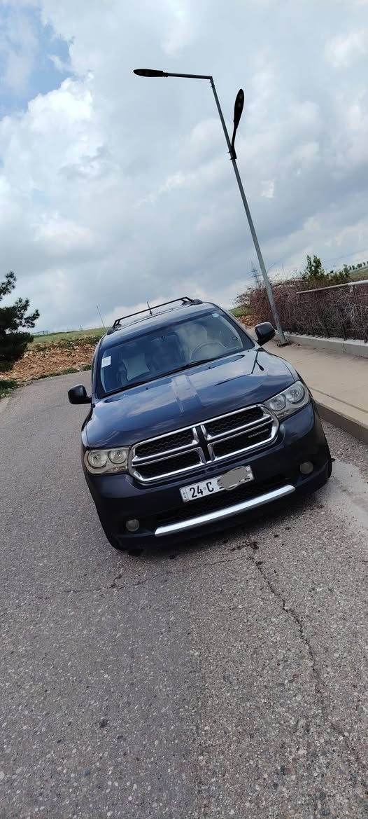 السلام عليكم. دوج دورنگو ٢٠١١ بأسمي سياره بيها ٣ قطع كلير امريكا سياره جاهزه + منظومة غاز تايگر عنوان السياره دهوك سعر ١٧٥ وبيها مجال بسيط عليها غرامة ١٠٠٠ دولار ينزل من السعر رقم الهاتف ***********
