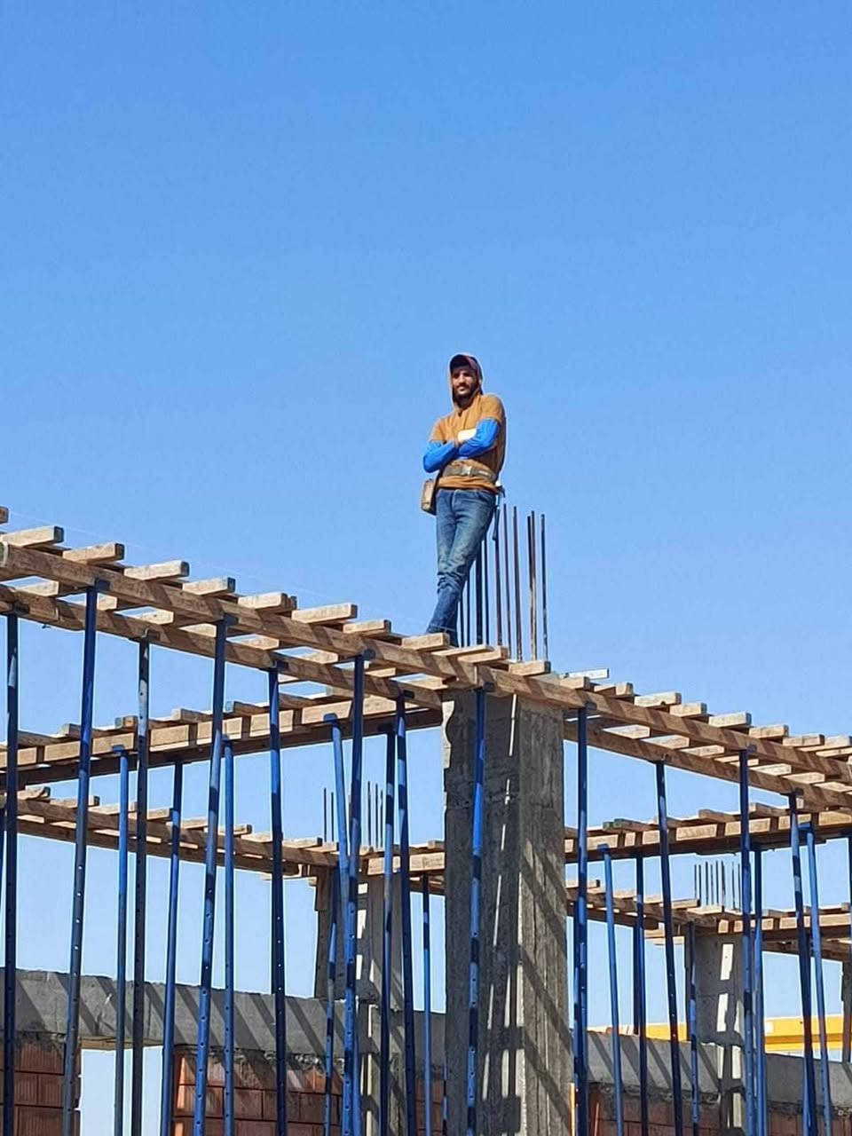 نجار متفرغ شغل درجه اولى ومن الله التوفيق ***********
