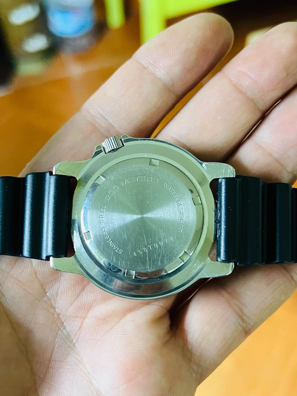 Divex Professional 200m

ساعة غوص شبه جديدة مع حزام كواتشو طويل  أصلي
43mm 
طنجة 
الشحن متوفر بعد الأداء طنجة, طنجة أصيلة


**إذا كنت صاحب هذا الإعلان وتريد حذفه لأي سبب، رجاءا أرسل رسالة إلى الدعم الفني**