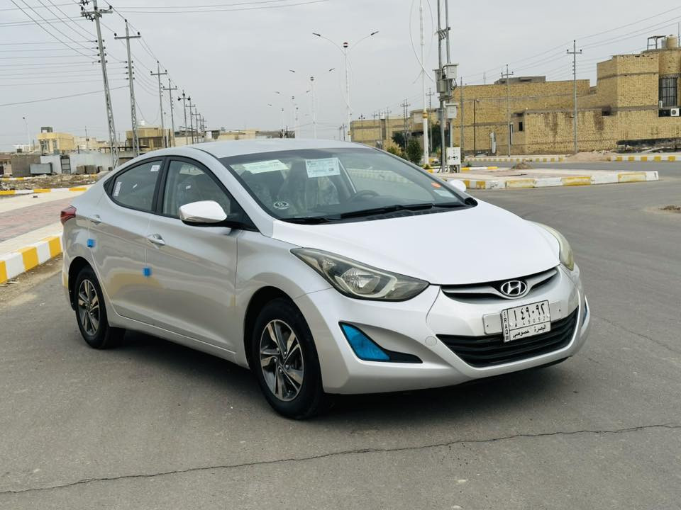 الانتره 2016خليجي 
محرك 1800قطعتين تبريد 
دواخل بيجي اشاير بلمرايه 
شاشه كامره بلاجكتر 
فول تحكم 
جاهزه االاخير بدون نقص تخم تاير جديد حداديه 100‎%‎
بيها رشات صبغ جماليه بسبب جراد ابيع حزام بيع او مراوس 
ب105وبيها مجال بسيط للاستفسار ***********
