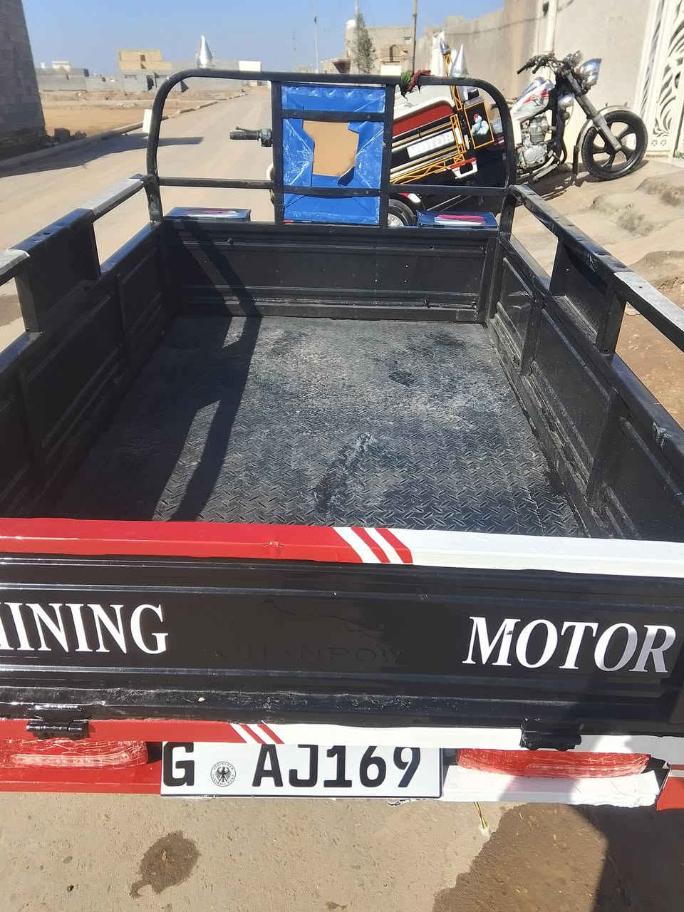 ياالله اخوان ستوته موديل ١٨ مصبوغه عام للجماليه بيها مكينه ٢٥
للاتصال عله لرقم فقط ‏‪0773 630 8678‬‏
