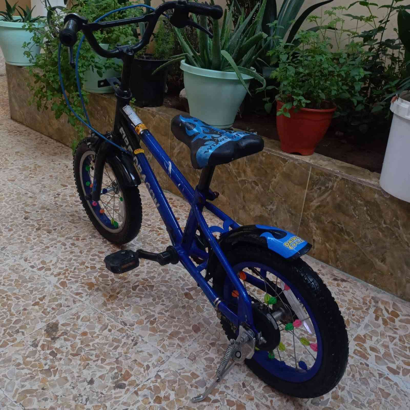 بايسكل للبيع للأطفال نوع bmx جديد باله حجم 14 السعر خاص
‏‪***********‬‏
